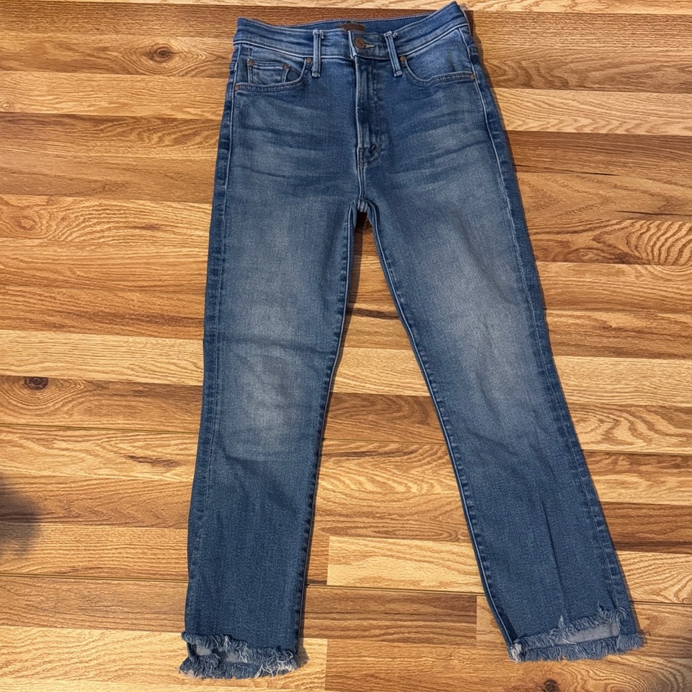 MOTHER Cropped Ankle Jeans in Classic Blue